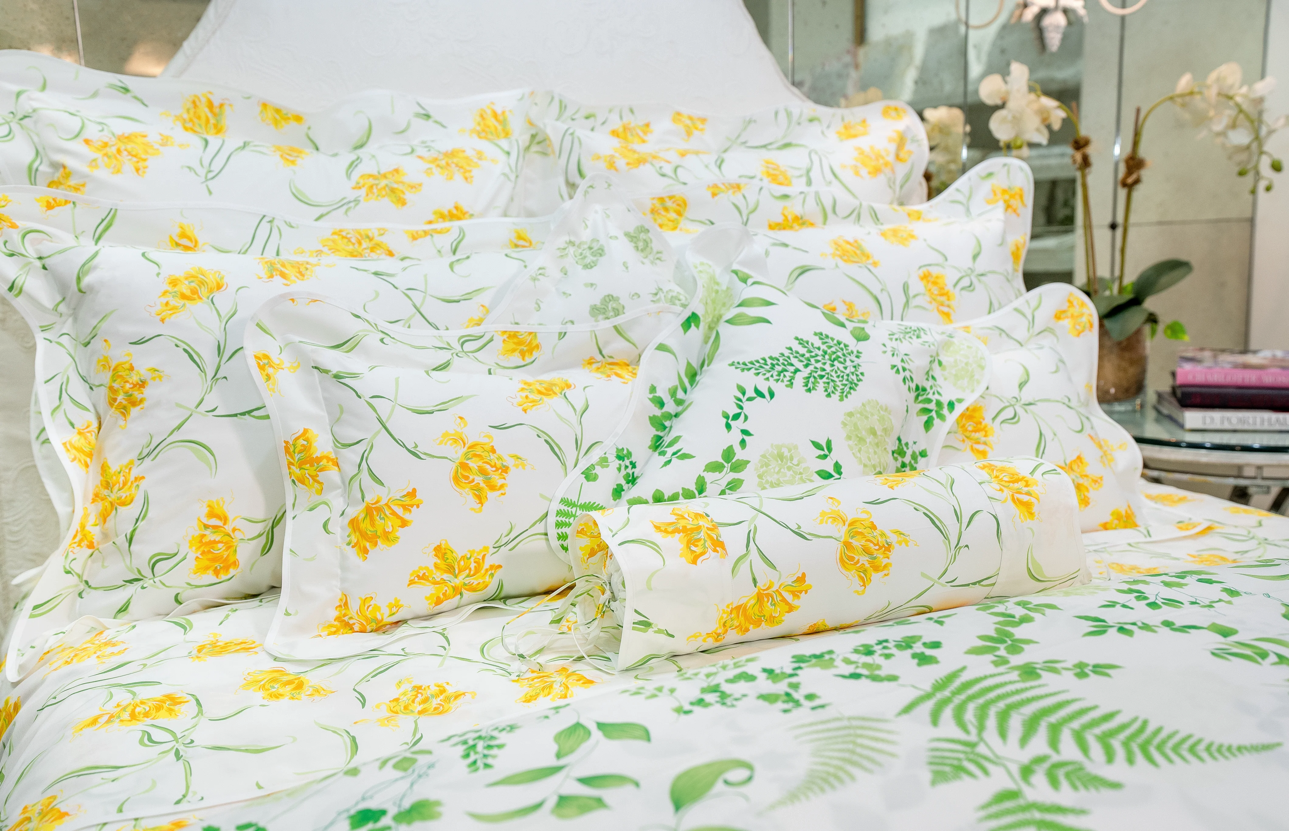 Tulipe Perroquet Yellow Wavy Bed Linens