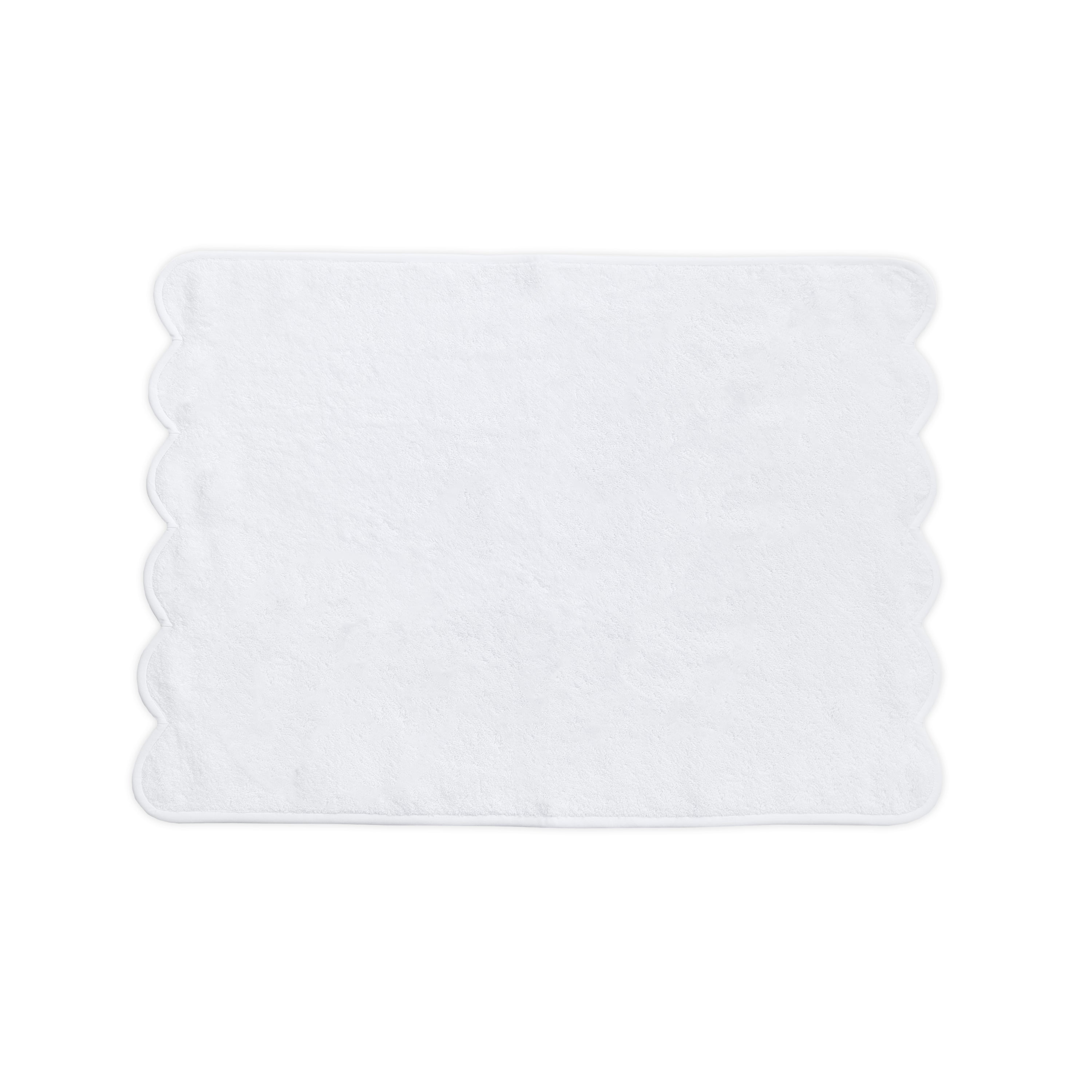 Solid White with Scallop White Towels