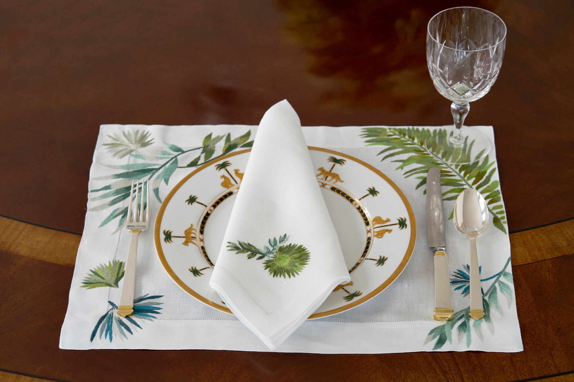Tempête Tropicale Emb. Placemat/Napkin Sets