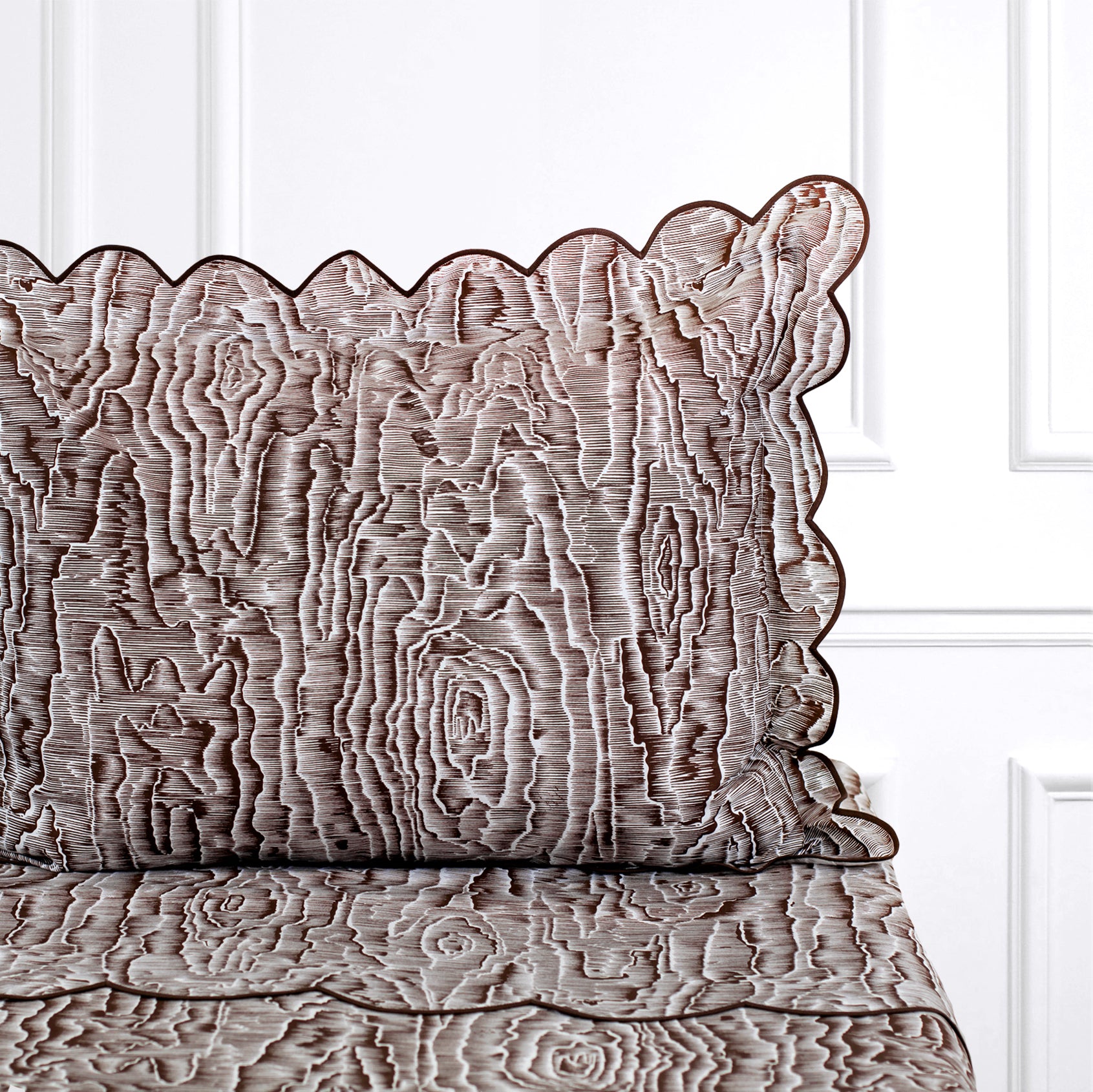 Bois de Moiré Brown Bed Linens