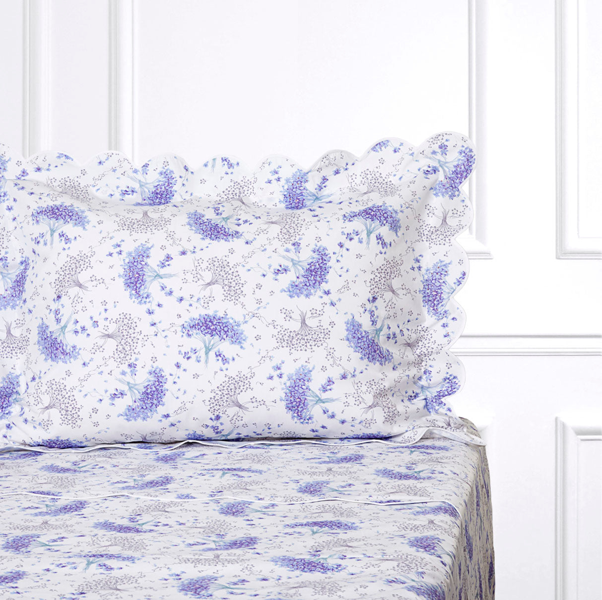D.Porthaultディ.ポルトー青と白の花柄 フリル付きクッション大小2個 Jeté de Fleurs Blue Bed Linens