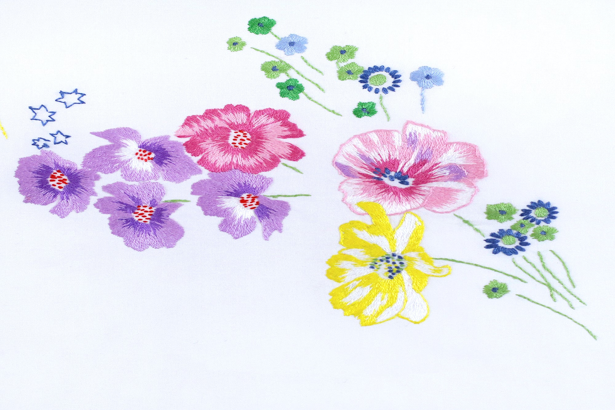 Fleurs d'Avril Emb. Bed Linens