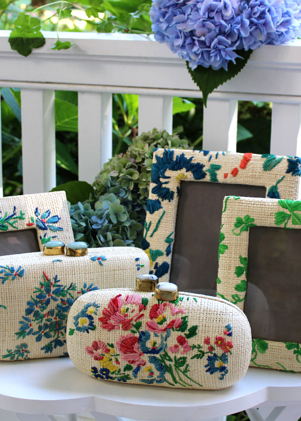 公式ウェブサイト