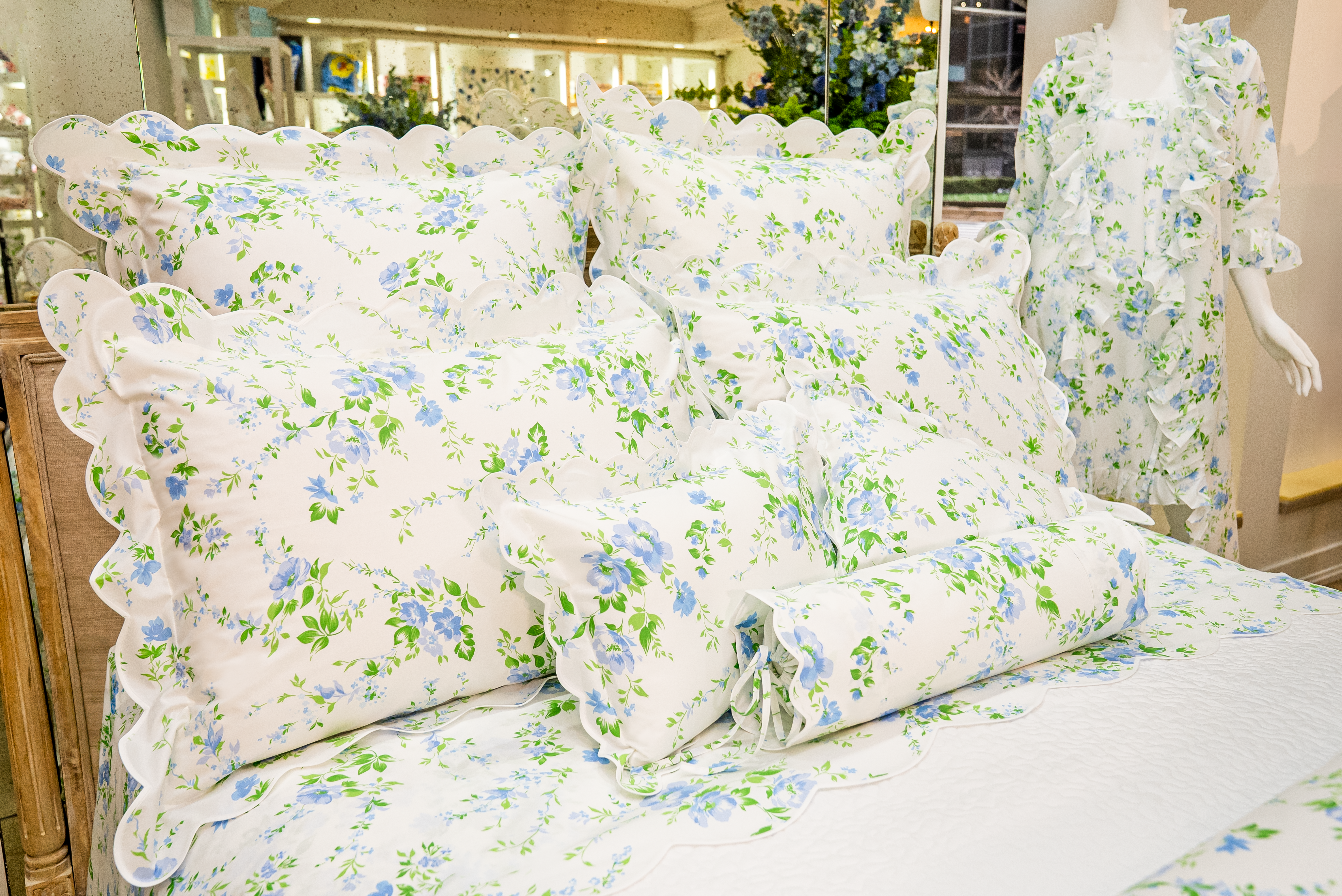 Fleurs du Vent Bed Linens
