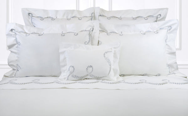 Guirlande de Lierre Silver/Grey Emb. Bed Linens