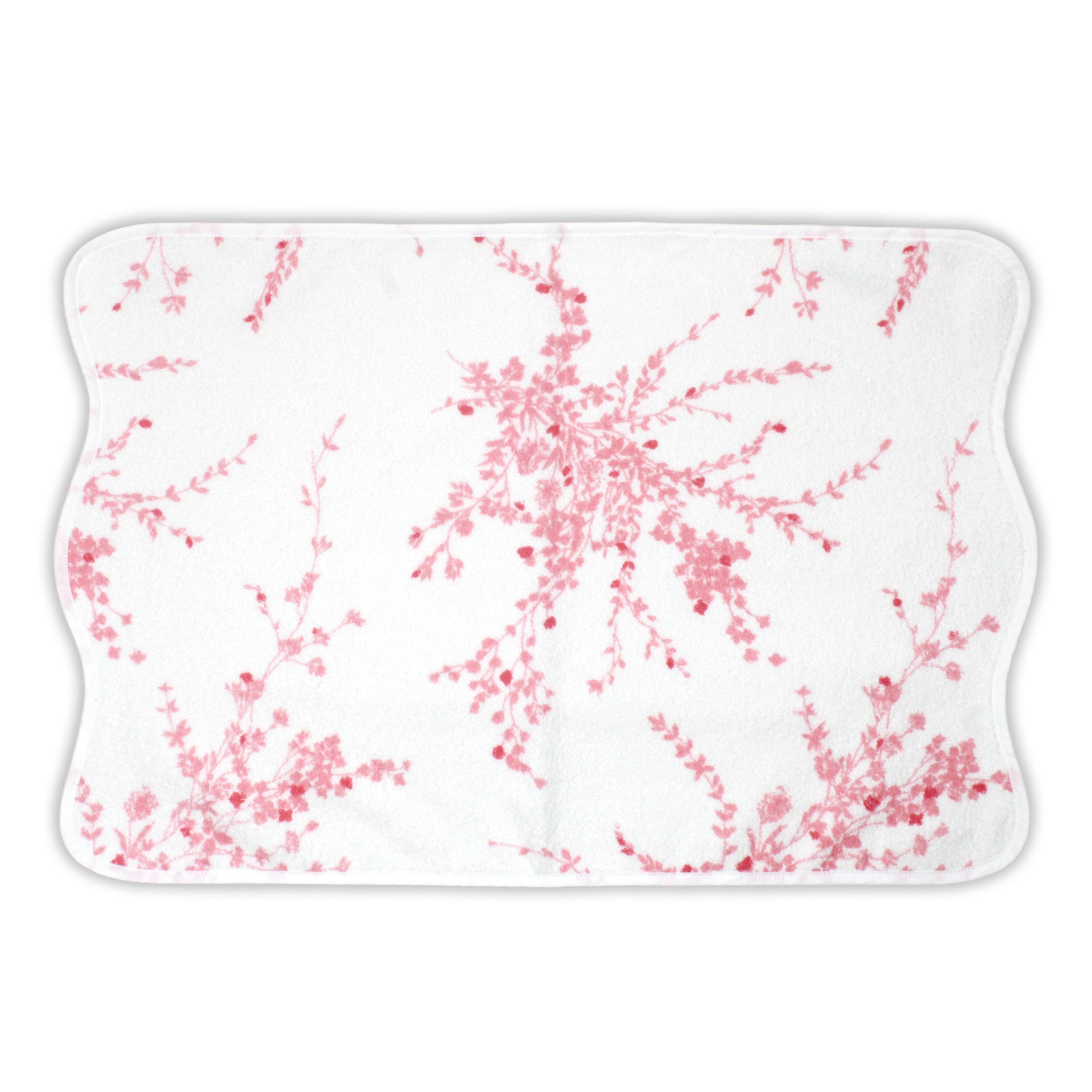 Jeté de Fleurs Pink / Wavy White Towels