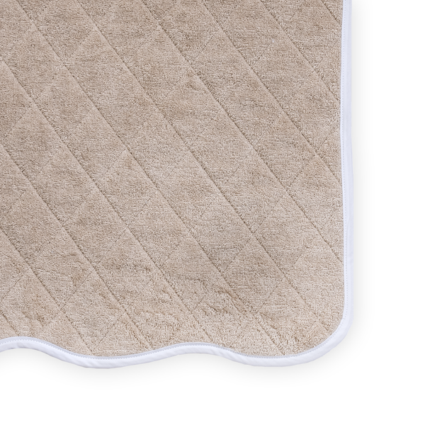 Solid #20 Pebble / Wavy White Towels