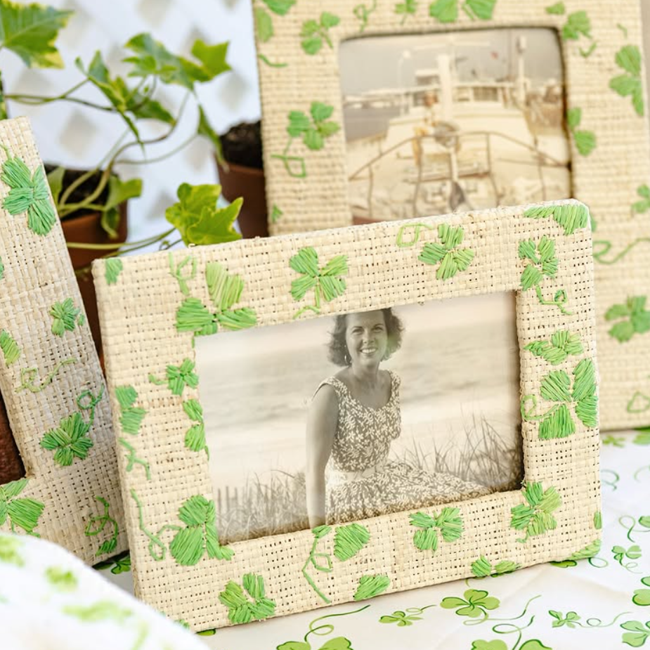 1 Rattan 4x6" frame with green clovers embroidery