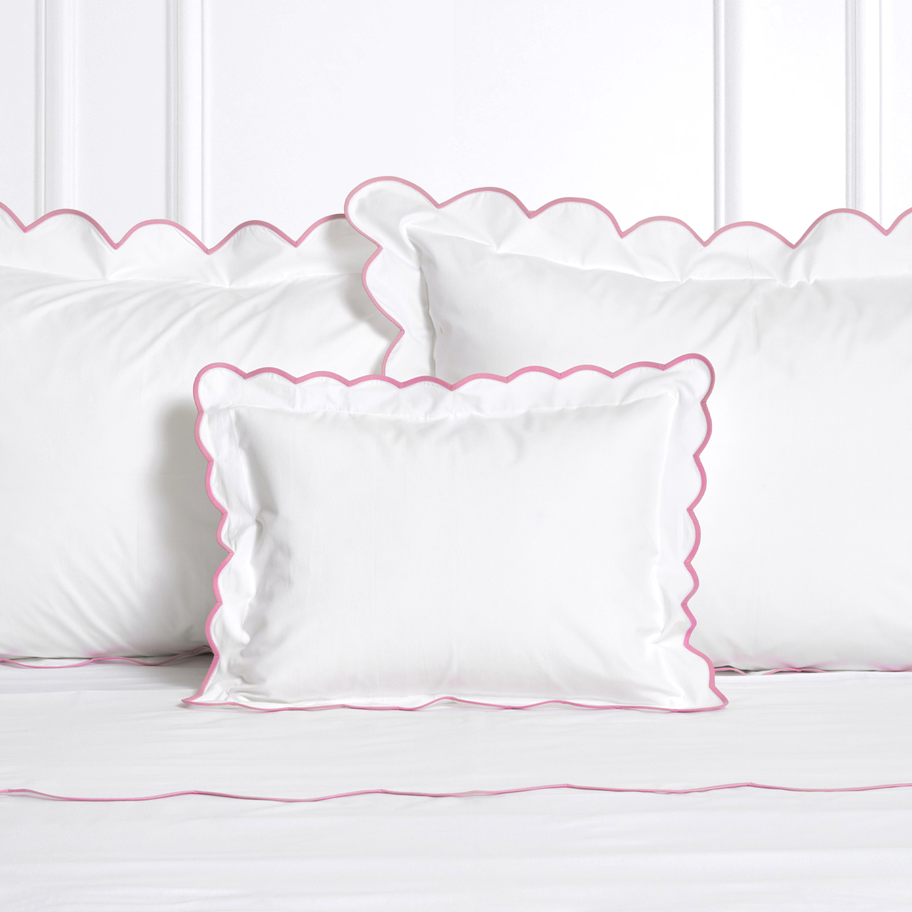 White with #206 Light Pink Scallop Bed Linens