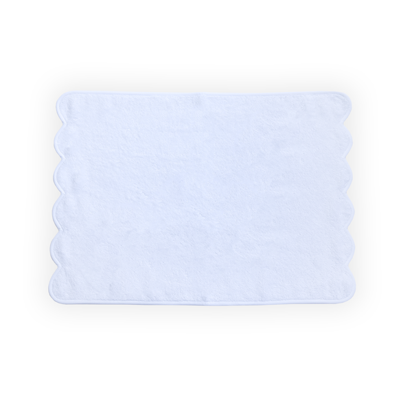 Solid White with Scallop White Towels