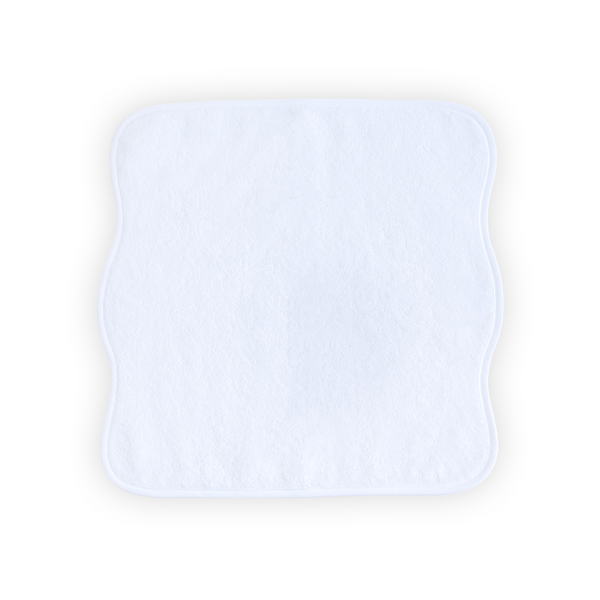 Solid White with Wavy White Towels
