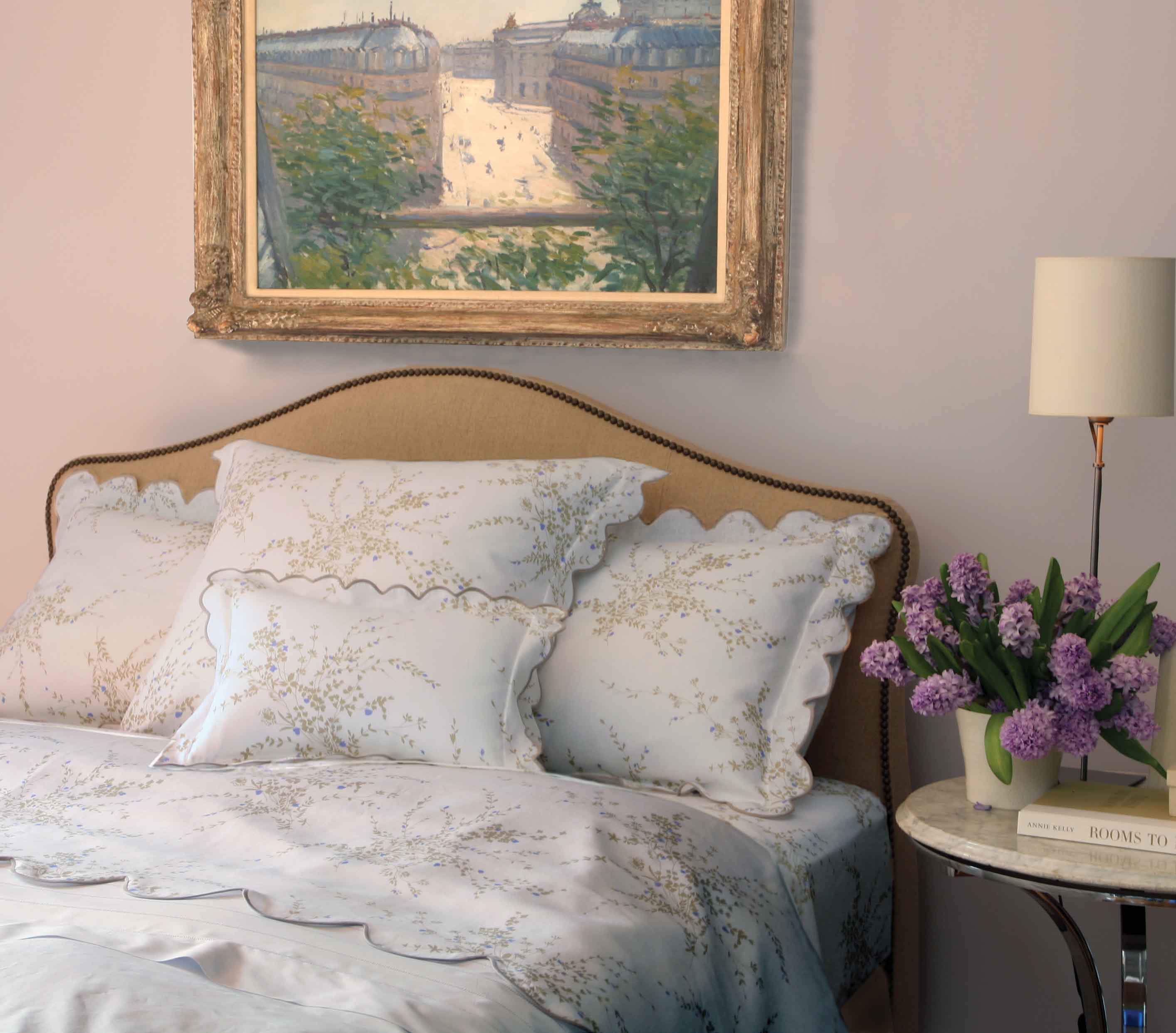 Jeté de Fleurs Taupe/Violet Bed Linens