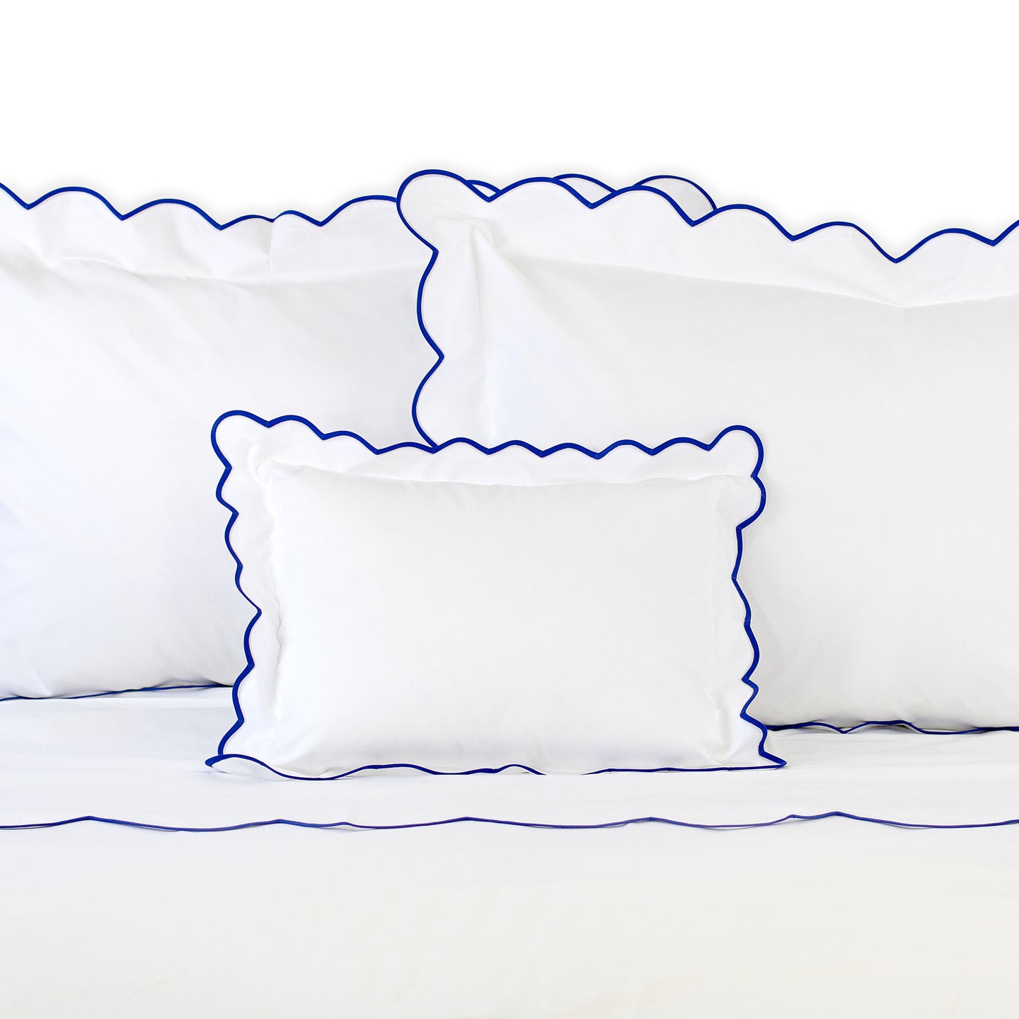 White with #48 Dark Blue Scallop Bed Linens