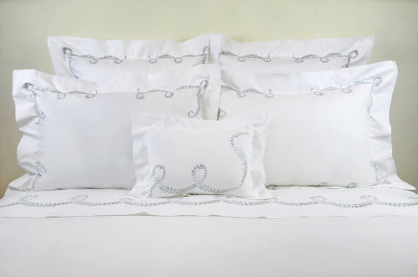 Guirlande de Lierre Silver/Grey Emb. Bed Linens