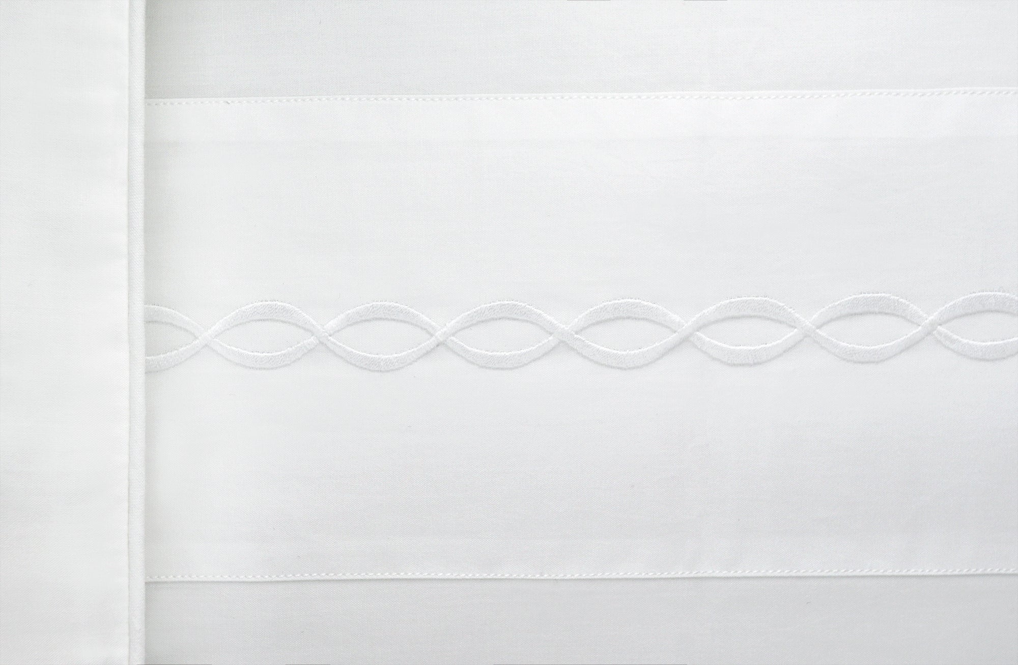 Lacet White Emb. Bed Linens
