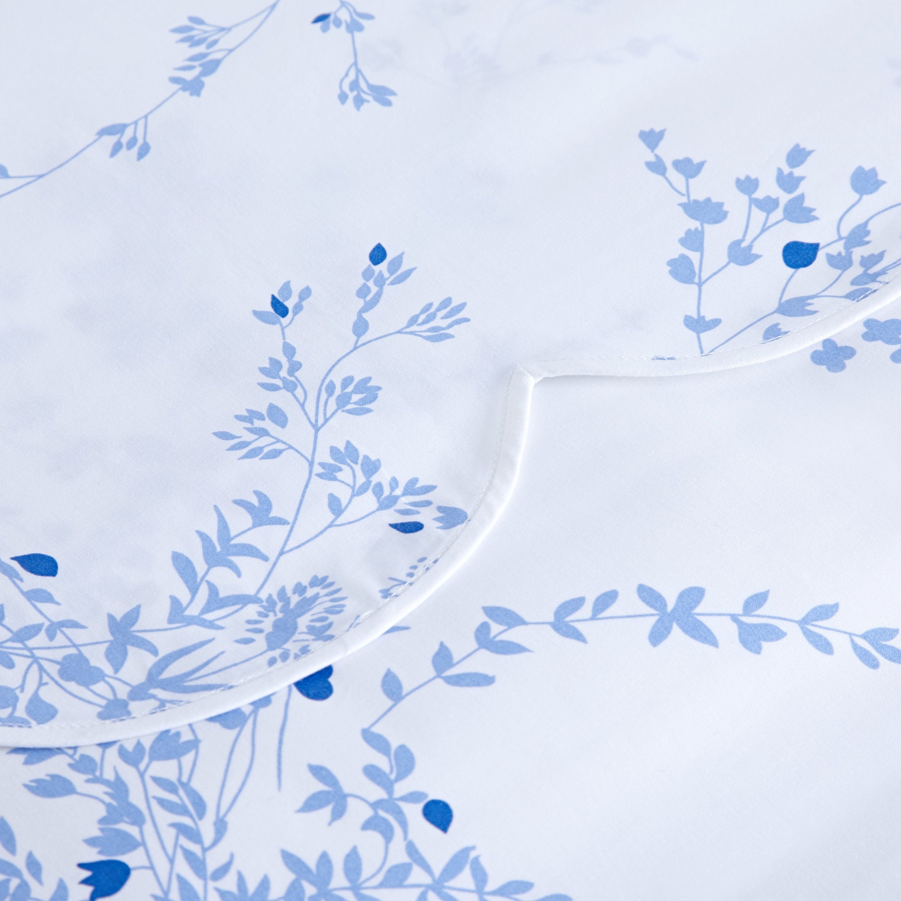 Jeté de Fleurs ブルーのベッドリネン