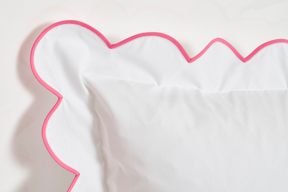 White with #902 Dark Pink Scallop Bed Linens