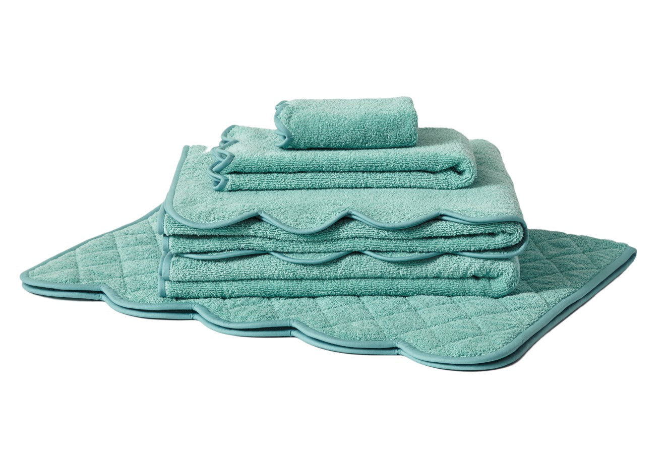 Solid #194 DP Blue / Scallop DP Blue Towels