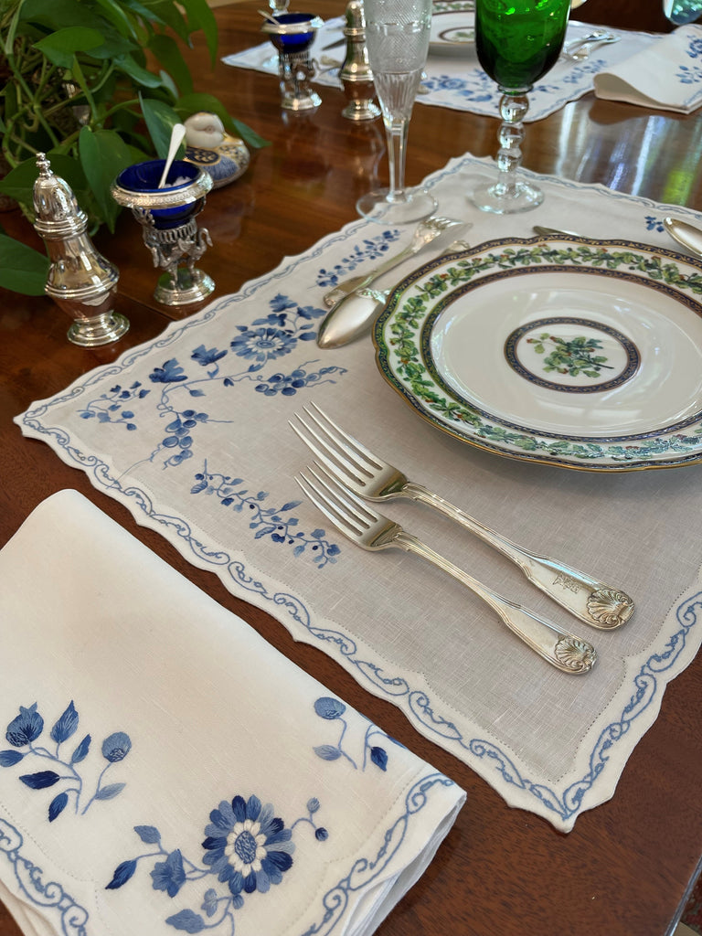 Mers de Chine Blue Emb. Placemat/Napkin Sets